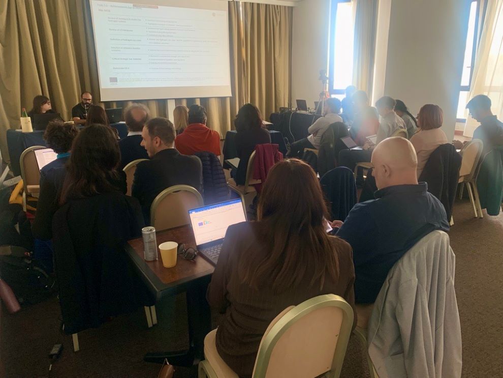 GAM24_Hydra_14 General Assembly Month 24 Hydra