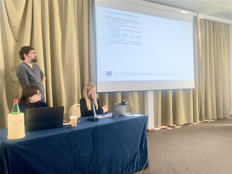 GAM24_Hydra_3 General Assembly Month 24 Hydra