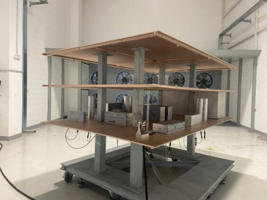 Mock-up for hydrogen releases in the wind tunnel