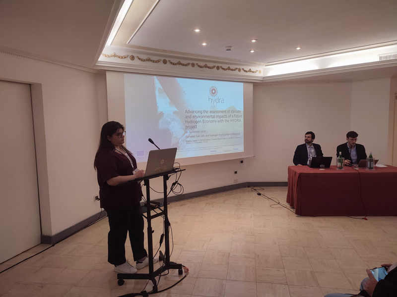 Rossella Urgnani presenting HYDRA at the European Fuel-Cells and Hydrogen Conference 2026